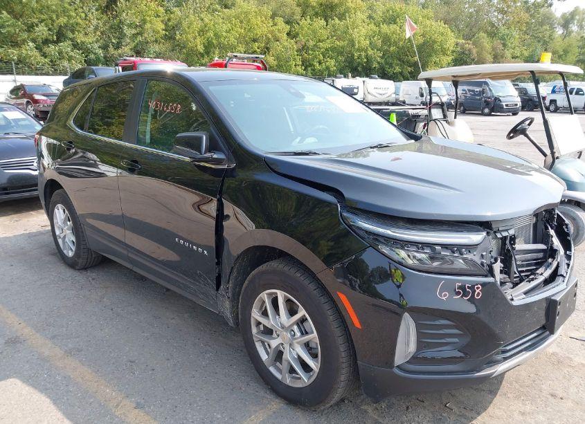 2022 Chevrolet Equinox AWD LT (VIN 3GNAXUEV2NL128107) main photo