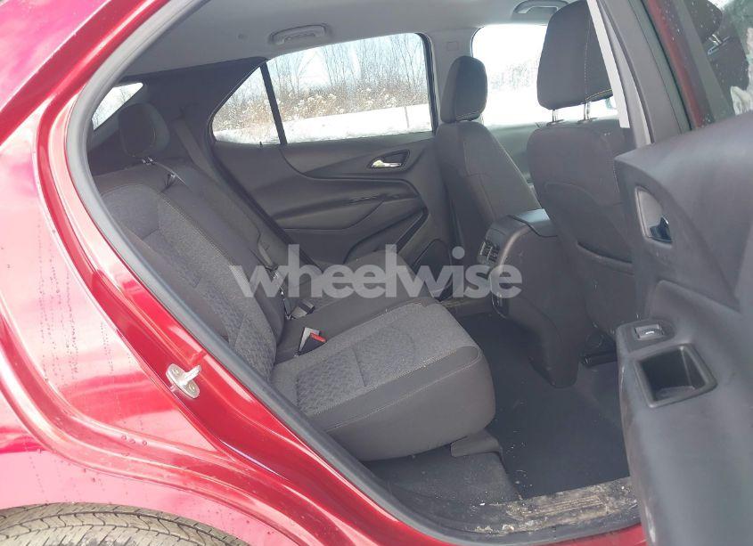 Photo 8 of 2022 Chevrolet Equinox AWD LT (VIN 3GNAXUEV2NL180174)