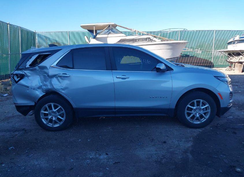 Photo 13 of 2022 Chevrolet Equinox AWD LT (VIN 3GNAXUEV2NL190803)
