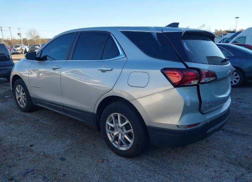 Photo 3 of 2022 Chevrolet Equinox AWD LT (VIN 3GNAXUEV2NL190803)