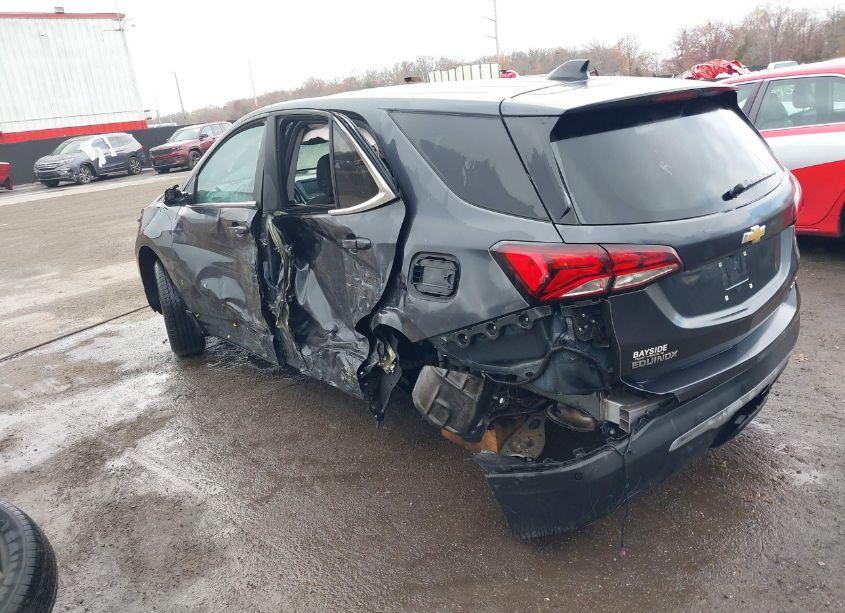 Photo 3 of 2022 Chevrolet Equinox AWD LT (VIN 3GNAXUEV2NS222638)