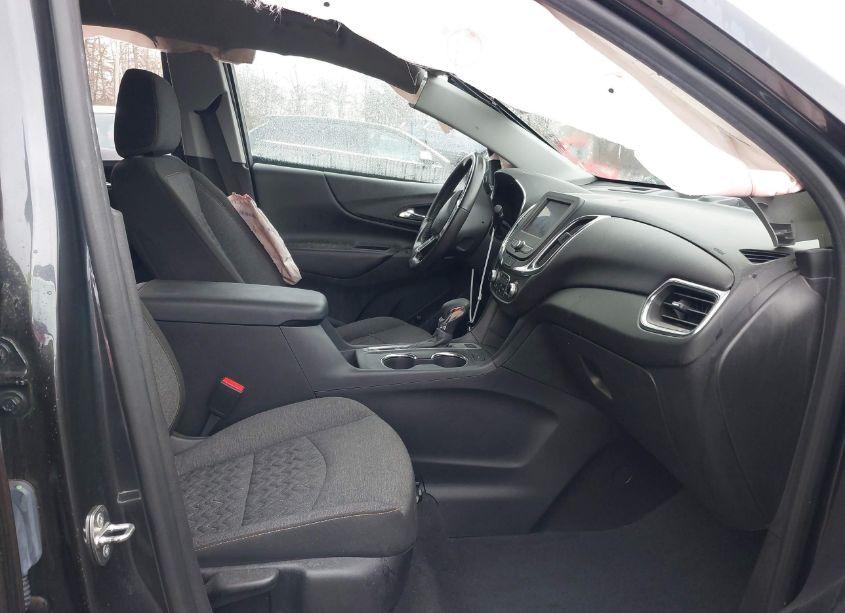 Photo 5 of 2022 Chevrolet Equinox AWD LT (VIN 3GNAXUEV2NS222638)