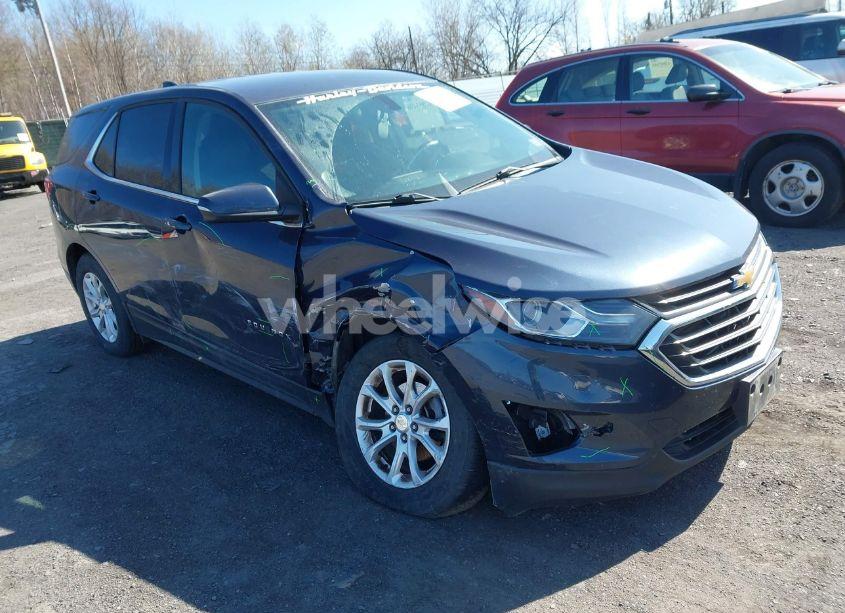 2019 Chevrolet Equinox LT (VIN 3GNAXUEV3KL105530) main photo