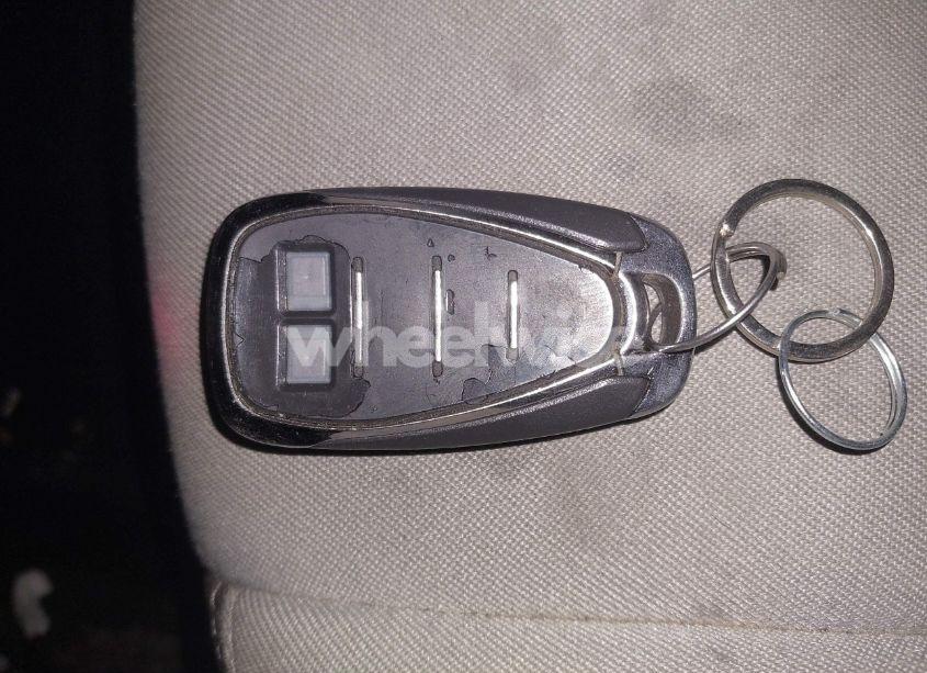 Photo 11 of 2019 Chevrolet Equinox LT (VIN 3GNAXUEV3KS529778)