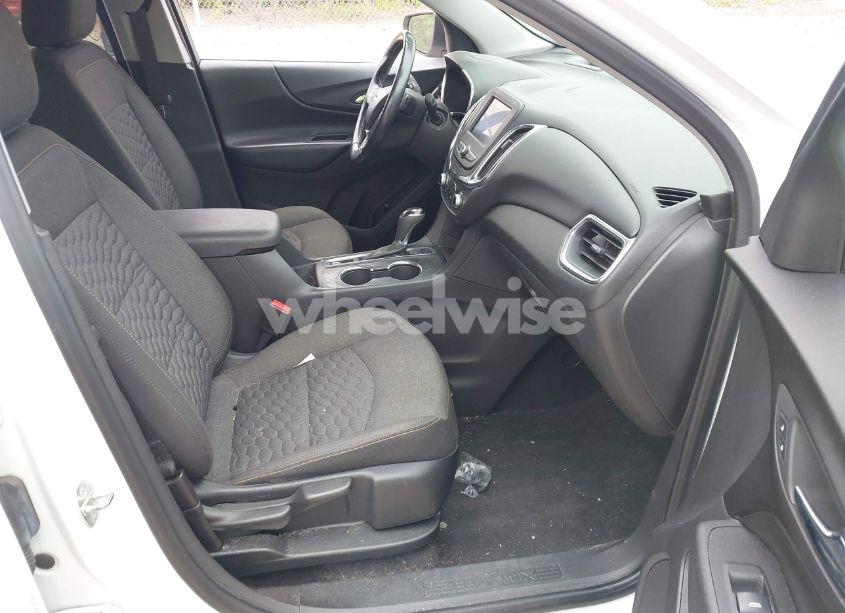 Photo 5 of 2020 Chevrolet Equinox AWD LT 1.5L TURBO (VIN 3GNAXUEV3LS629106)