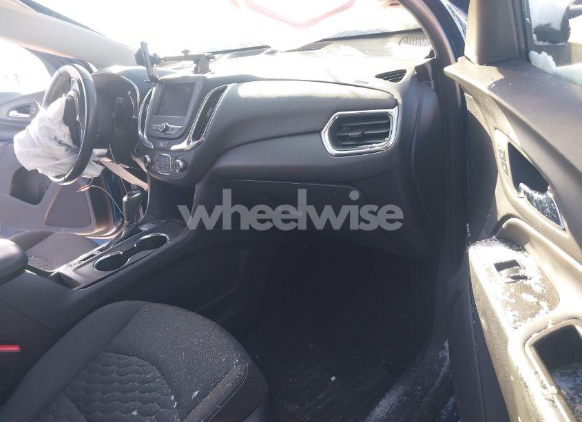 Photo 5 of 2021 Chevrolet Equinox AWD LT (VIN 3GNAXUEV3ML384478)