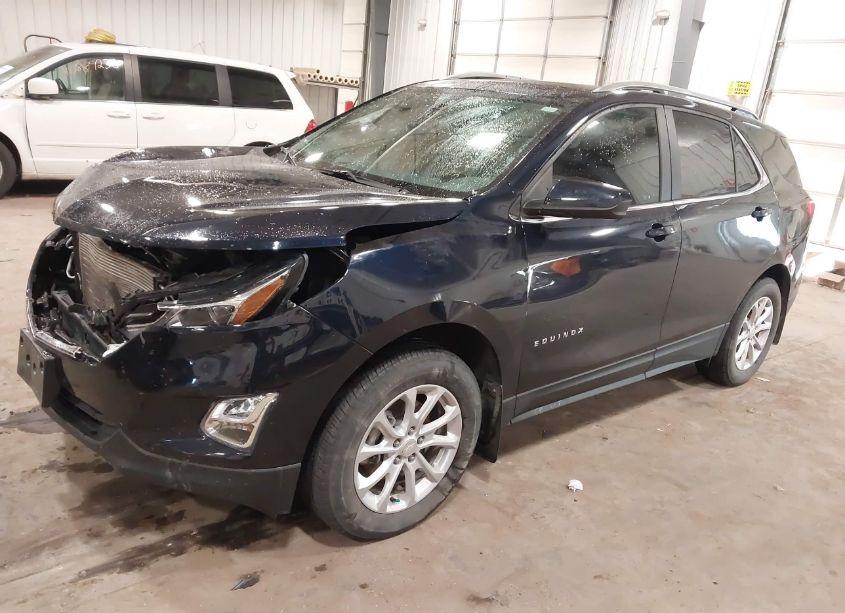 Photo 2 of 2021 Chevrolet Equinox AWD LT (VIN 3GNAXUEV3MS117671)