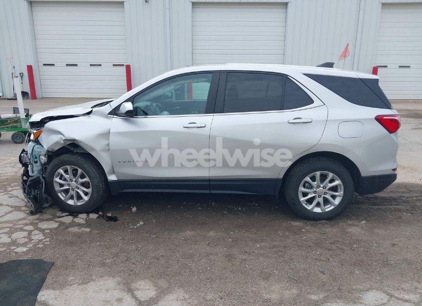 Photo 15 of 2021 Chevrolet Equinox AWD LT (VIN 3GNAXUEV3MS133823)