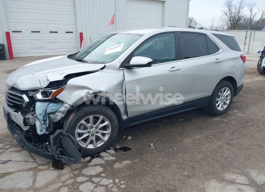 Photo 2 of 2021 Chevrolet Equinox AWD LT (VIN 3GNAXUEV3MS133823)