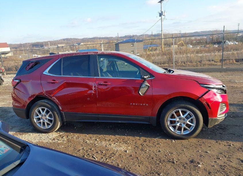 Photo 13 of 2022 Chevrolet Equinox AWD LT (VIN 3GNAXUEV3NL108044)