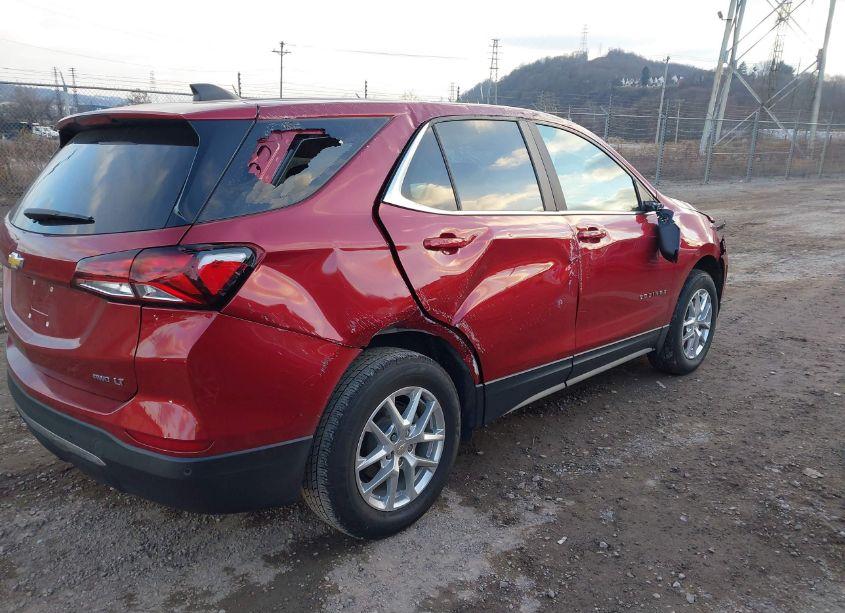 Photo 18 of 2022 Chevrolet Equinox AWD LT (VIN 3GNAXUEV3NL108044)