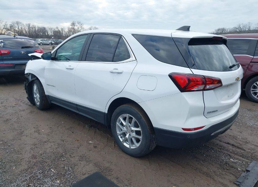 Photo 3 of 2022 Chevrolet Equinox AWD LT (VIN 3GNAXUEV3NL155607)