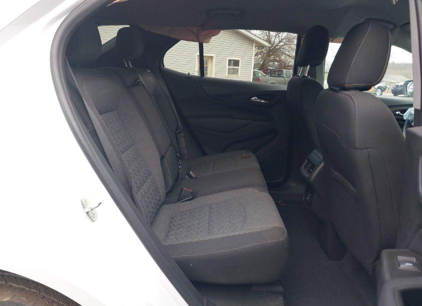 Photo 8 of 2022 Chevrolet Equinox AWD LT (VIN 3GNAXUEV3NL155607)