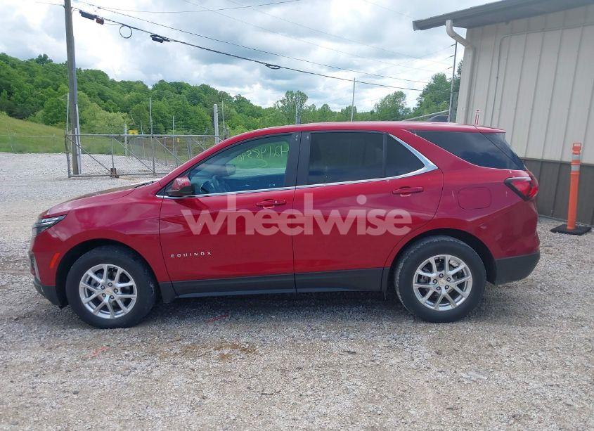 Photo 14 of 2022 Chevrolet Equinox AWD LT (VIN 3GNAXUEV3NL161794)