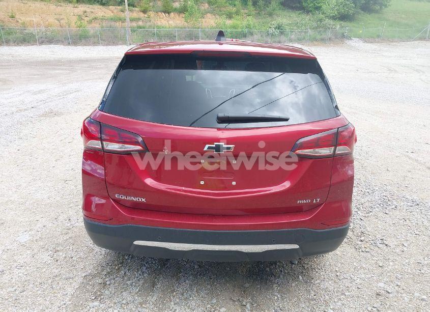Photo 16 of 2022 Chevrolet Equinox AWD LT (VIN 3GNAXUEV3NL161794)