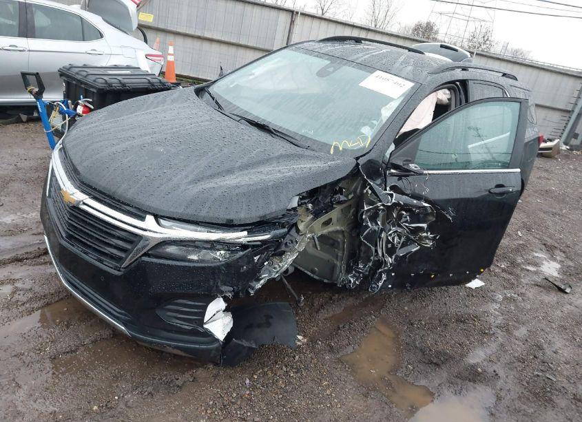 Photo 2 of 2022 Chevrolet Equinox AWD LT (VIN 3GNAXUEV3NL267646)