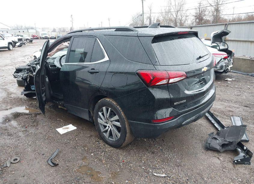 Photo 3 of 2022 Chevrolet Equinox AWD LT (VIN 3GNAXUEV3NL267646)