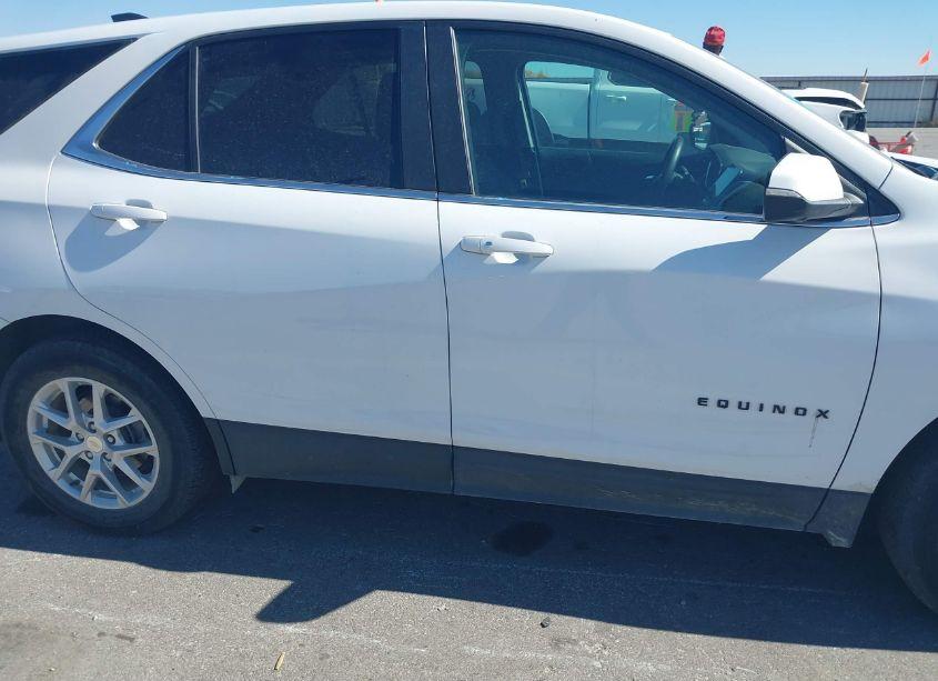 Photo 13 of 2022 Chevrolet Equinox AWD LT (VIN 3GNAXUEV3NL292966)