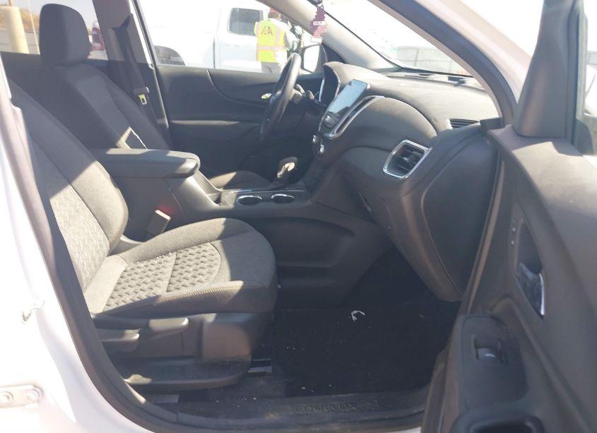 Photo 5 of 2022 Chevrolet Equinox AWD LT (VIN 3GNAXUEV3NL292966)