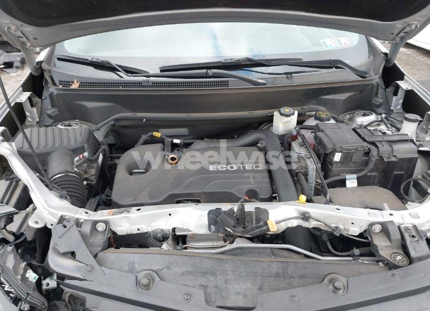 Photo 10 of 2019 Chevrolet Equinox LT (VIN 3GNAXUEV4KL168233)