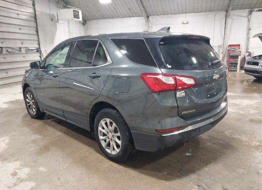 Photo 3 of 2019 Chevrolet Equinox LT (VIN 3GNAXUEV4KL295435)