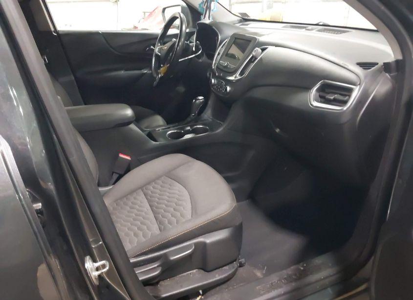 Photo 5 of 2019 Chevrolet Equinox LT (VIN 3GNAXUEV4KL295435)