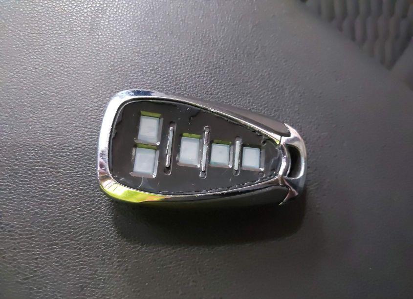 Photo 11 of 2019 Chevrolet Equinox LT (VIN 3GNAXUEV4KL395826)