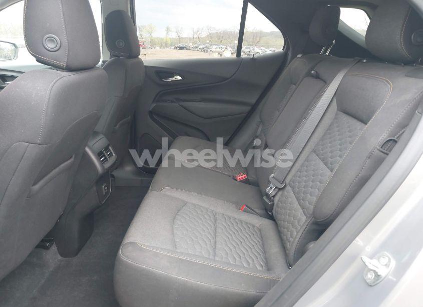 Photo 8 of 2019 Chevrolet Equinox LT (VIN 3GNAXUEV4KS554897)