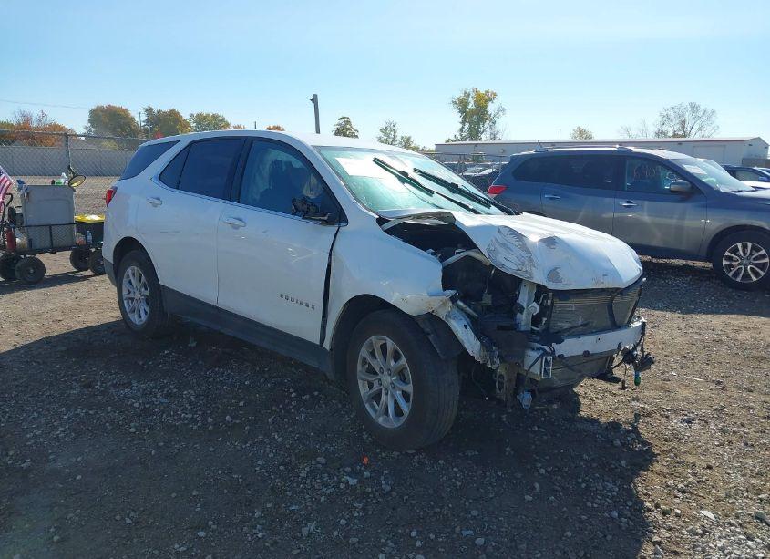 2019 Chevrolet Equinox LT (VIN 3GNAXUEV4KS587124) main photo