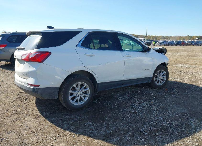 Photo 4 of 2019 Chevrolet Equinox LT (VIN 3GNAXUEV4KS587124)