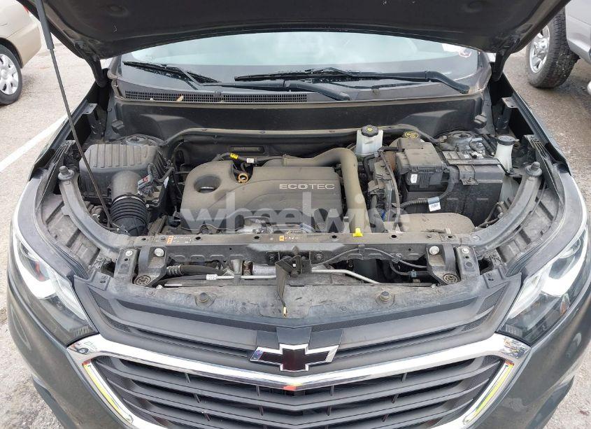 Photo 10 of 2019 Chevrolet Equinox LT (VIN 3GNAXUEV4KS603211)