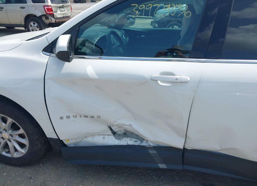 Photo 6 of 2020 Chevrolet Equinox AWD LT 1.5L TURBO (VIN 3GNAXUEV4LS609477)