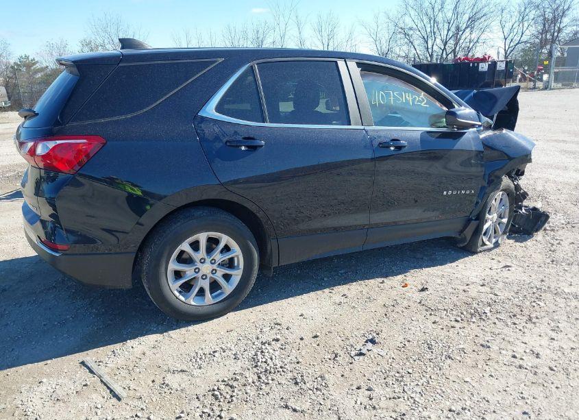 Photo 4 of 2021 Chevrolet Equinox AWD LT (VIN 3GNAXUEV4MS130137)