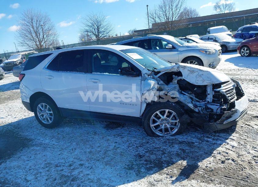Photo 13 of 2022 Chevrolet Equinox AWD LT (VIN 3GNAXUEV4NL121370)
