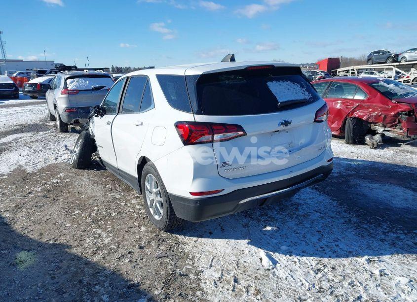 Photo 3 of 2022 Chevrolet Equinox AWD LT (VIN 3GNAXUEV4NL121370)