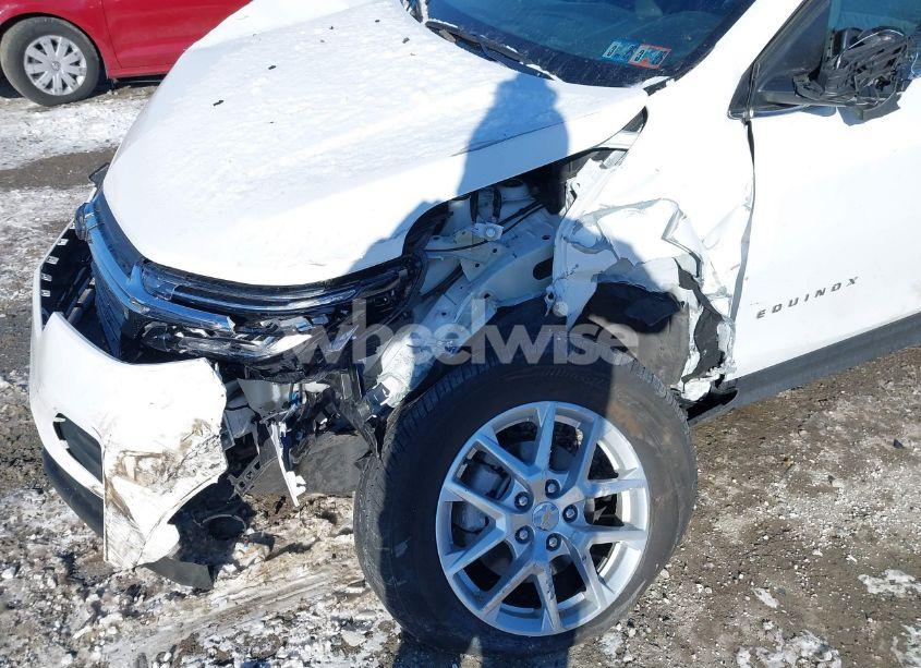 Photo 6 of 2022 Chevrolet Equinox AWD LT (VIN 3GNAXUEV4NL121370)
