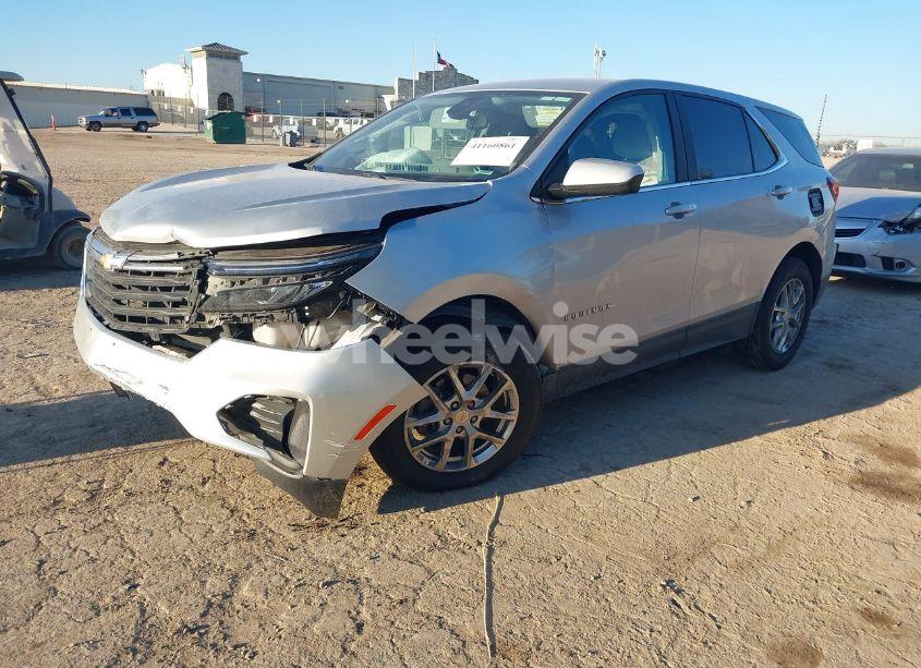 Photo 2 of 2022 Chevrolet Equinox AWD LT (VIN 3GNAXUEV4NL188020)