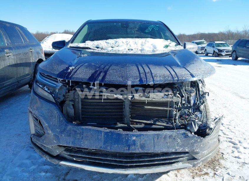 Photo 12 of 2022 Chevrolet Equinox AWD LT (VIN 3GNAXUEV4NL238737)