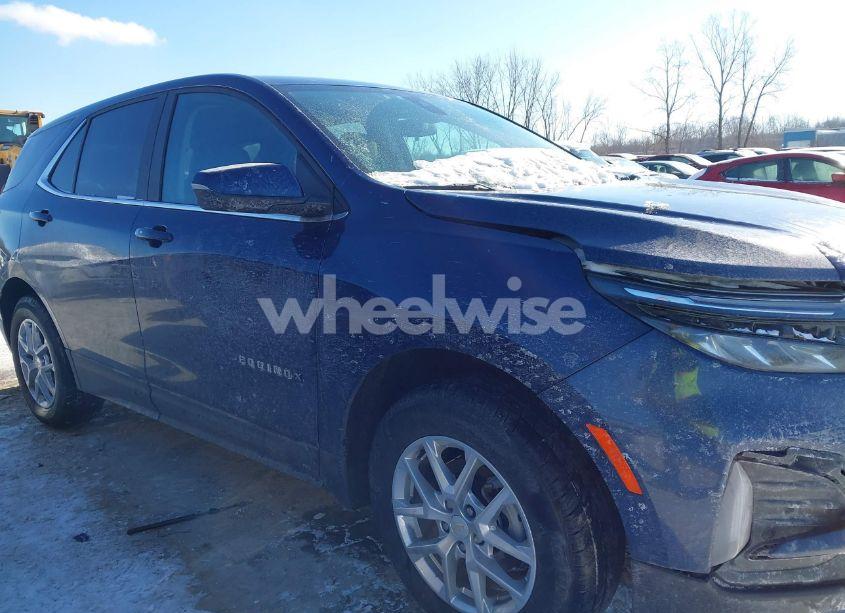 Photo 13 of 2022 Chevrolet Equinox AWD LT (VIN 3GNAXUEV4NL238737)