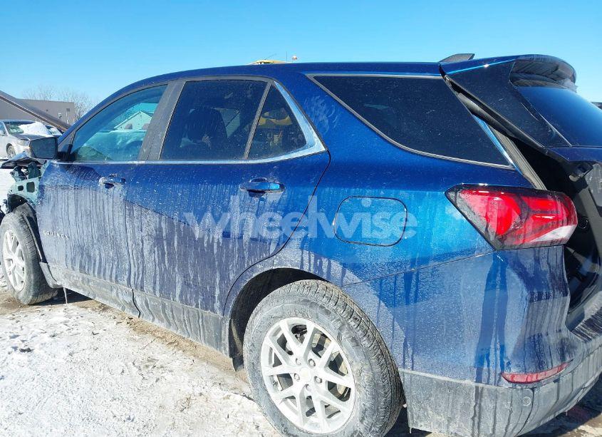 Photo 14 of 2022 Chevrolet Equinox AWD LT (VIN 3GNAXUEV4NL238737)
