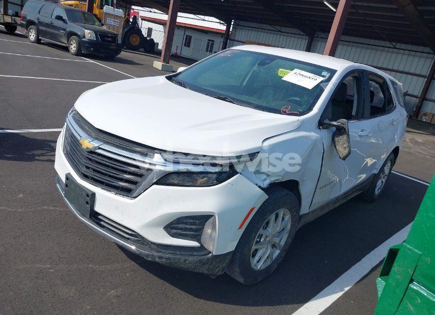 Photo 2 of 2022 Chevrolet Equinox AWD LT (VIN 3GNAXUEV4NL308611)