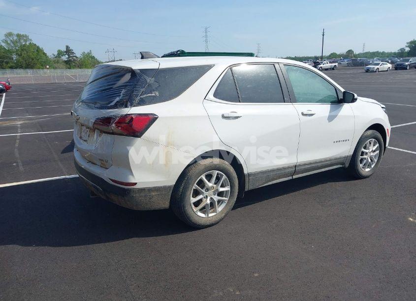 Photo 4 of 2022 Chevrolet Equinox AWD LT (VIN 3GNAXUEV4NL308611)