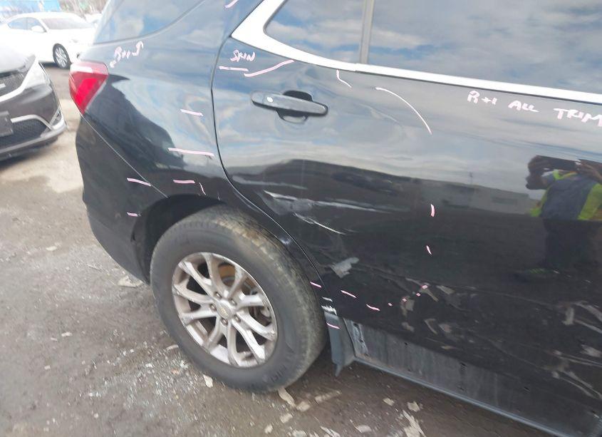 Photo 19 of 2019 Chevrolet Equinox LT (VIN 3GNAXUEV5KL118778)