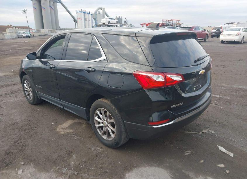 Photo 3 of 2019 Chevrolet Equinox LT (VIN 3GNAXUEV5KL118778)