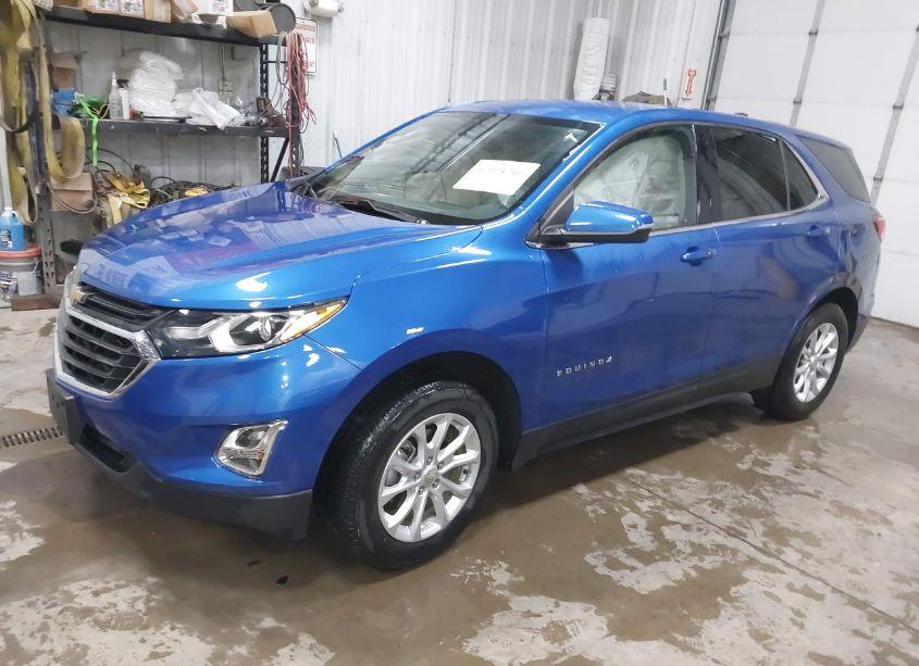 Photo 2 of 2019 Chevrolet Equinox LT (VIN 3GNAXUEV5KS503604)