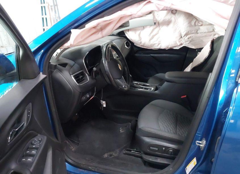 Photo 5 of 2019 Chevrolet Equinox LT (VIN 3GNAXUEV5KS503604)