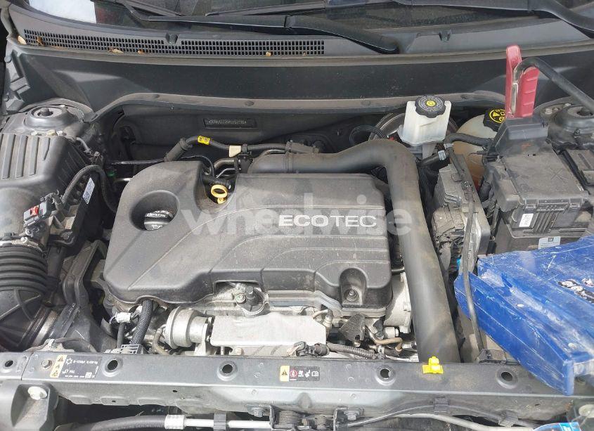 Photo 10 of 2019 Chevrolet Equinox LT (VIN 3GNAXUEV5KS507216)