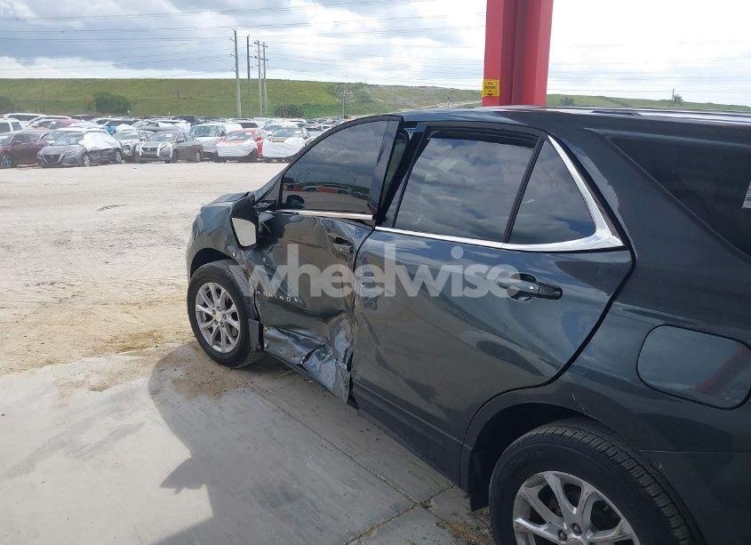 Photo 6 of 2019 Chevrolet Equinox LT (VIN 3GNAXUEV5KS507216)