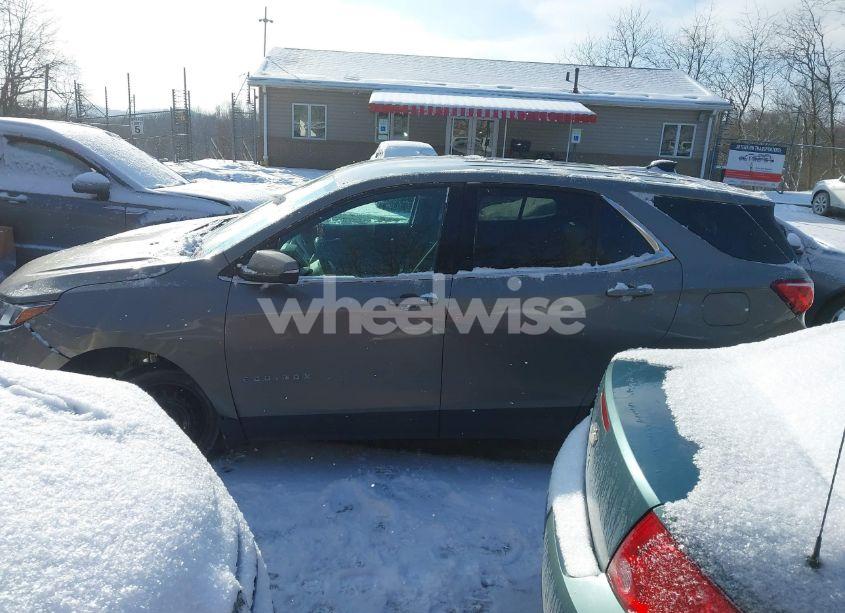 Photo 14 of 2019 Chevrolet Equinox LT (VIN 3GNAXUEV5KS545352)