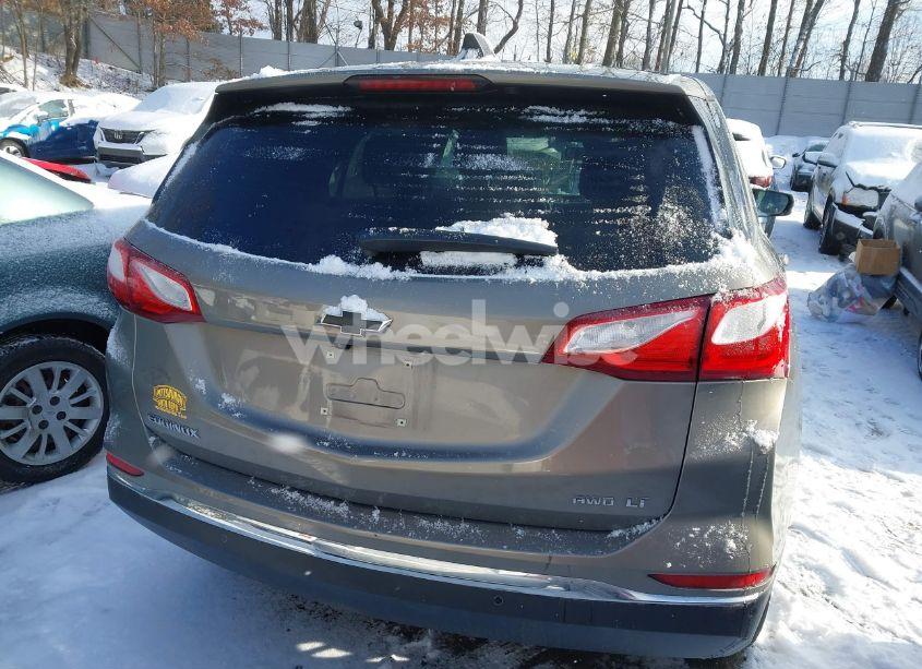 Photo 16 of 2019 Chevrolet Equinox LT (VIN 3GNAXUEV5KS545352)